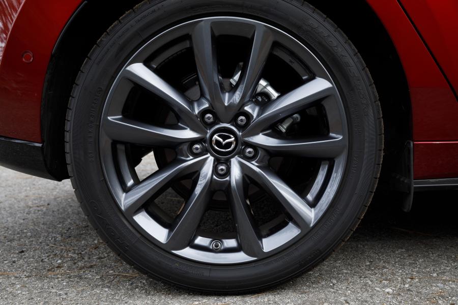 Колеса Mazda3 Hatchback 2019 года  (NA) (фото 32 из 61)